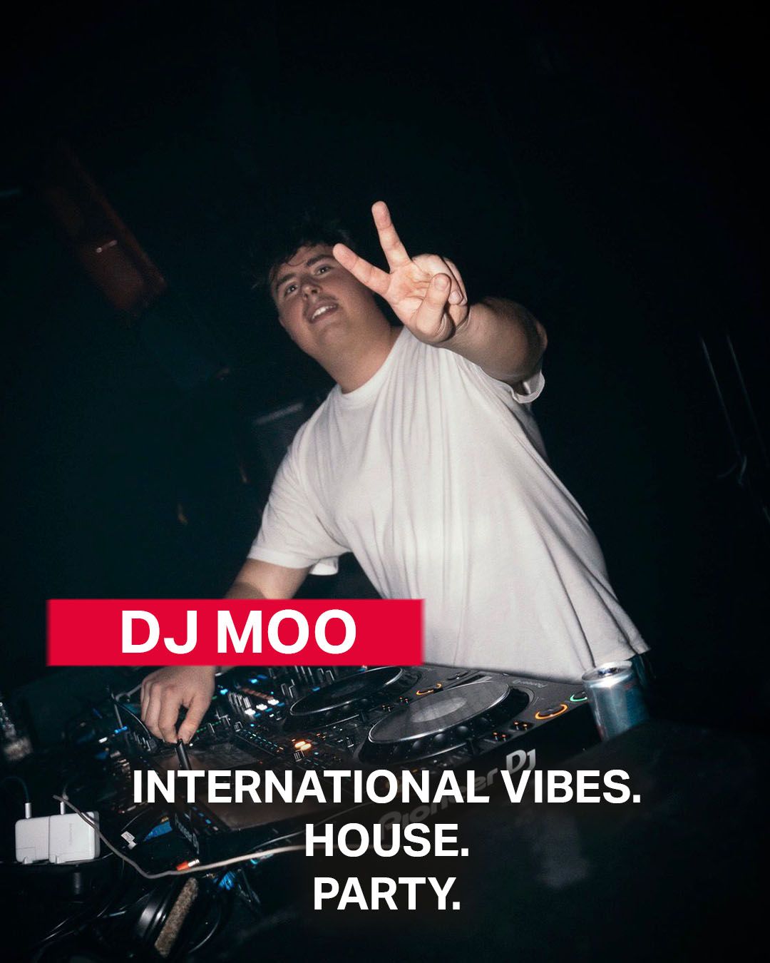 DJ MOO DJ MOO